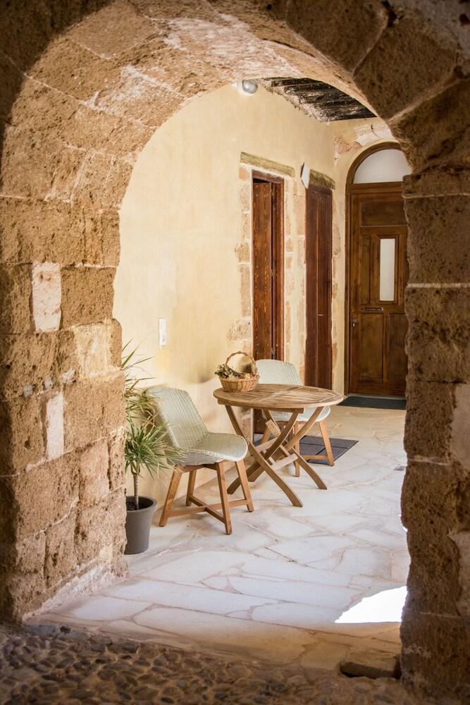 San Salvatore Monastery 하니아 외부 사진